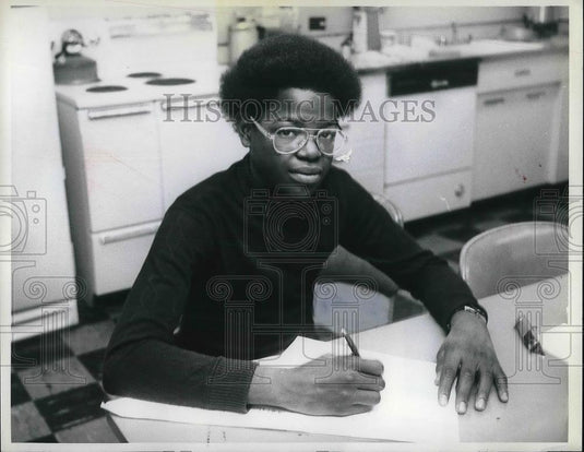 Press Photo J.F.K. High School, 3918 E. 188th Street - Historic Images