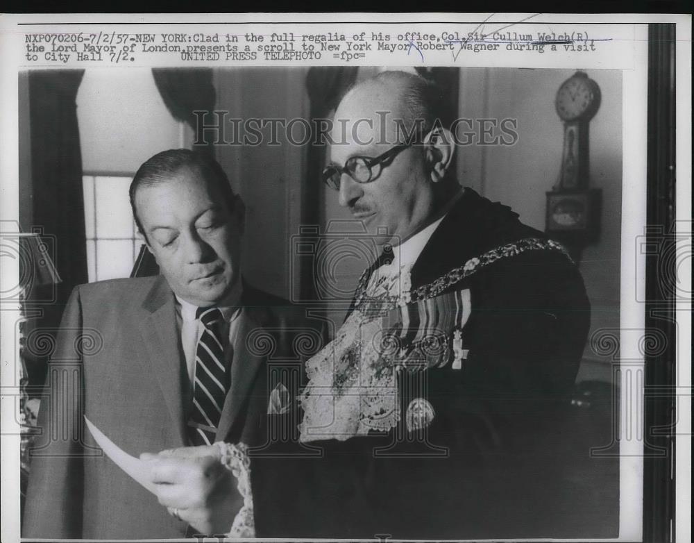 1957 Press Photo Colonel Sir Cullum Welch Lord Mayor of London - Historic Images