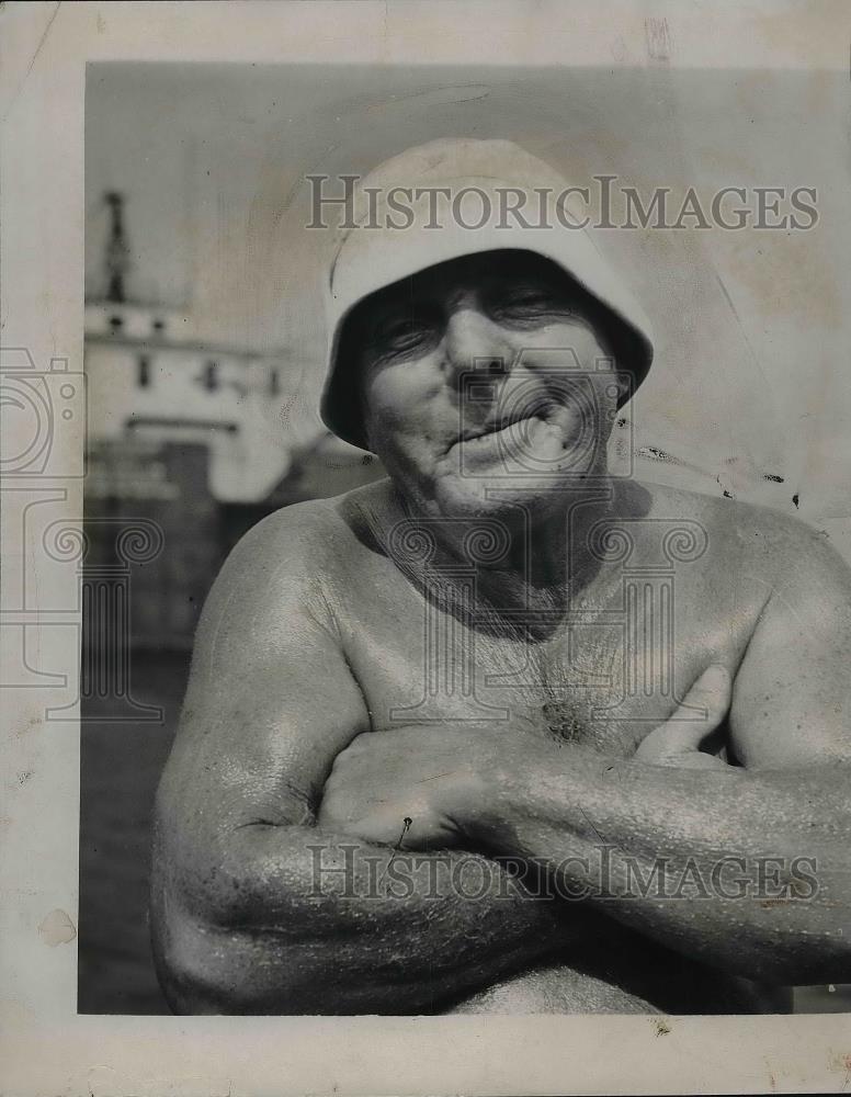 1946 Press Photo Harvey Reynolds - Historic Images