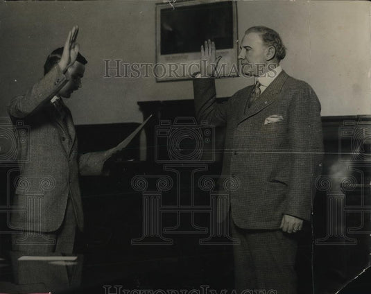 1927 Press Photo S Black Takes Oath Of Office For Mayor Of Indianapolis, IN - Historic Images