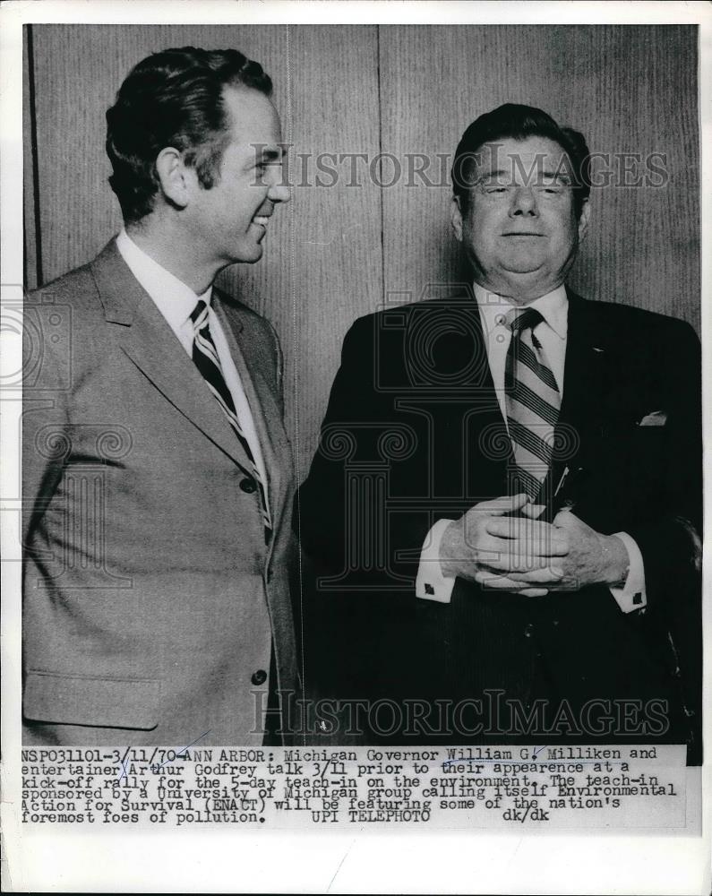 1970 Press Photo Michigan Governor William Milliken &amp; Arthur Godfrey - Historic Images