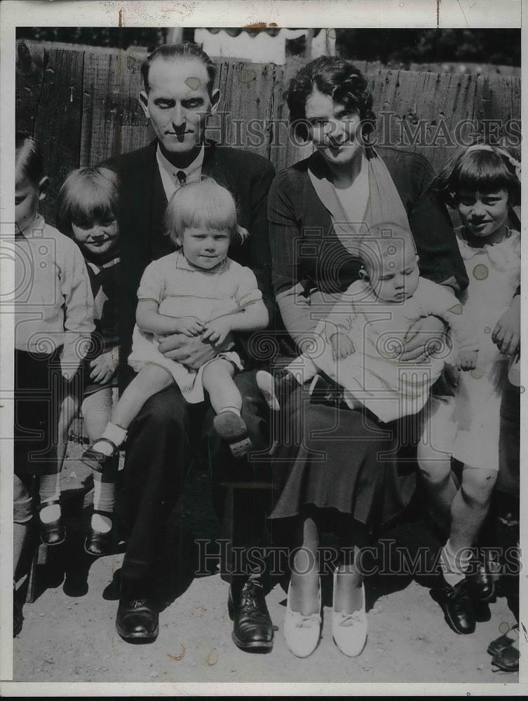 1935 Press Photo Mrs. Madeline Harrison and Husband, Dorothy and Paul Harrison - Historic Images