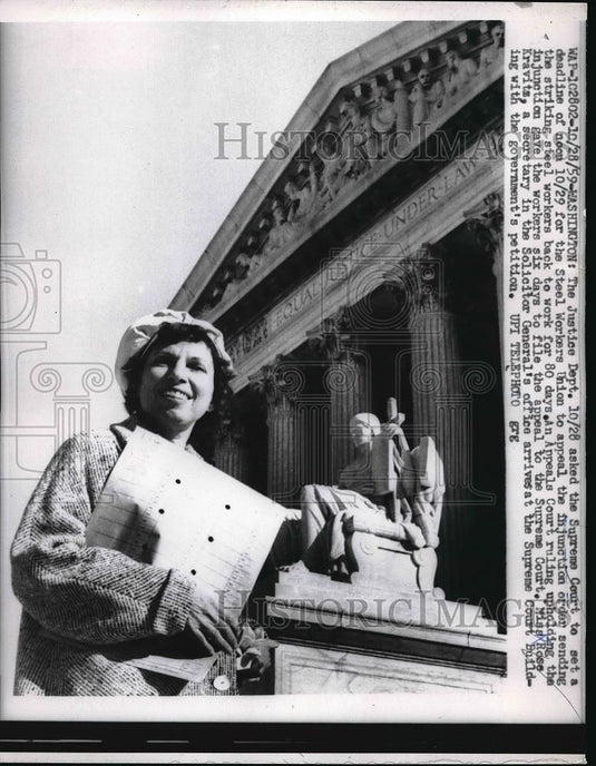 1959 Press Photo Rose Kravits Arrives at the Supreme Court Building - neb19939 - Historic Images