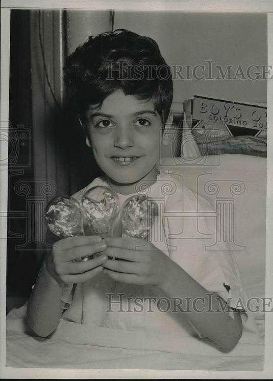 1939 Press Photo Terry Gregory Age 8 Has 3 Kidneys - Historic Images