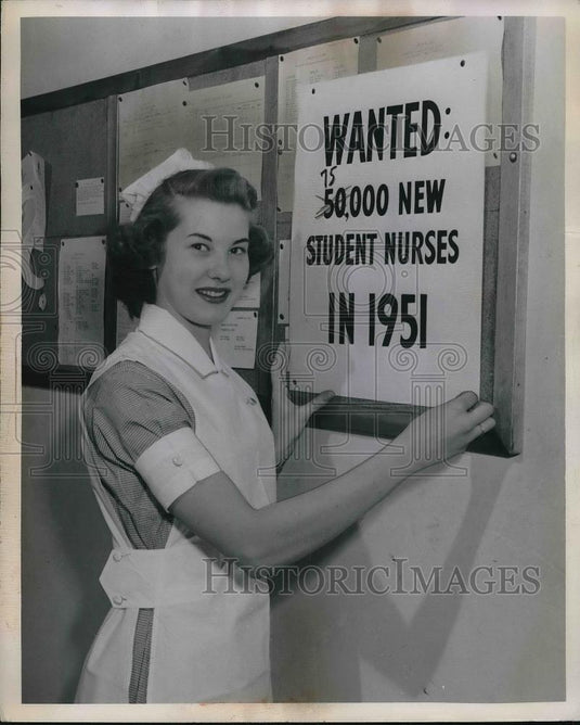 1951 Press Photo Lois Revle, Nurse - Historic Images