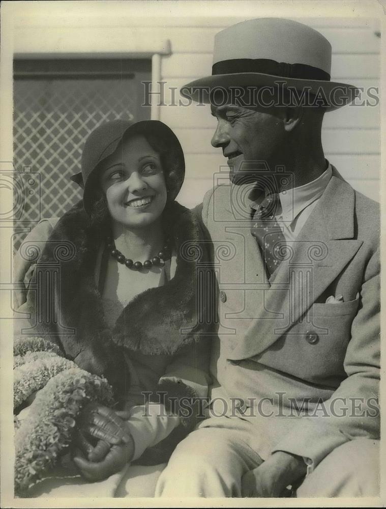 1932 Press Photo Dr. G.R. Touchstone and Lieutenant, Bride Jerry Christopher - Historic Images