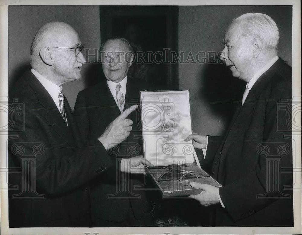 1959 Press Photo Robert Schyman, German Pres. Theodor Huss Chancellor Konrad - Historic Images