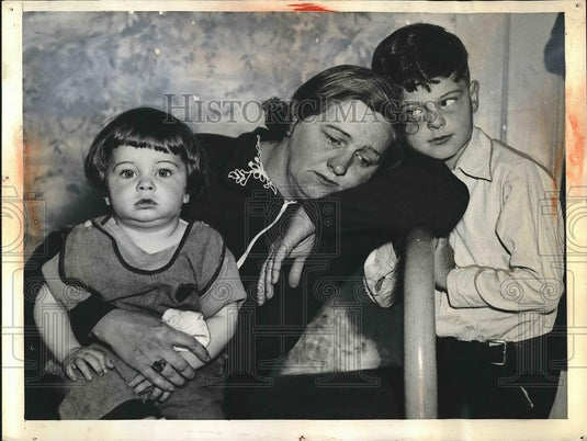 1938 Press Photo kin of axe victims Arthur Cullun, Paul Barris in Grafton NH - Historic Images