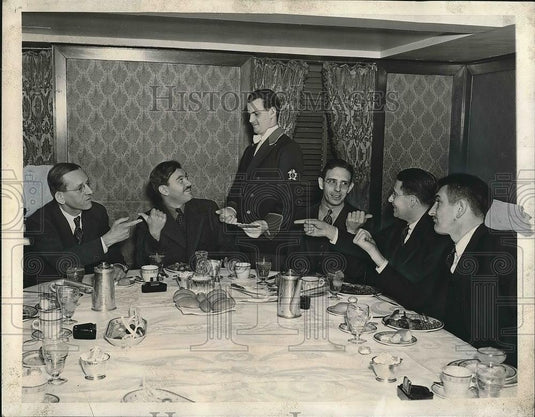 1938 Press Photo Members of the Fred Smith Assoc. of America.  All members are - Historic Images