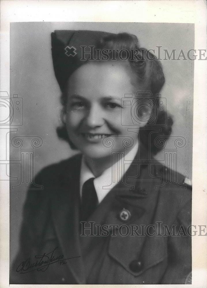 1945 Press Photo Elsa Luksich, Continues Work Without Fund From Ogdensburg - Historic Images