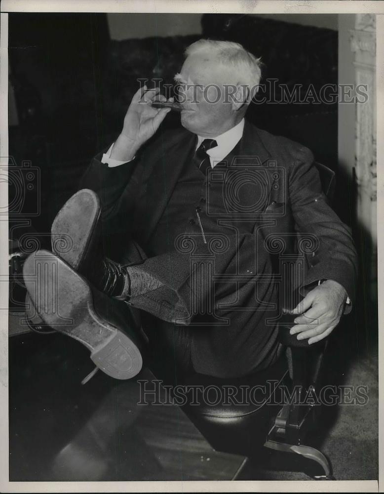 1941 Press Photo Vice Pres. John Nance Garner back in D.C. after vacation in TX - Historic Images