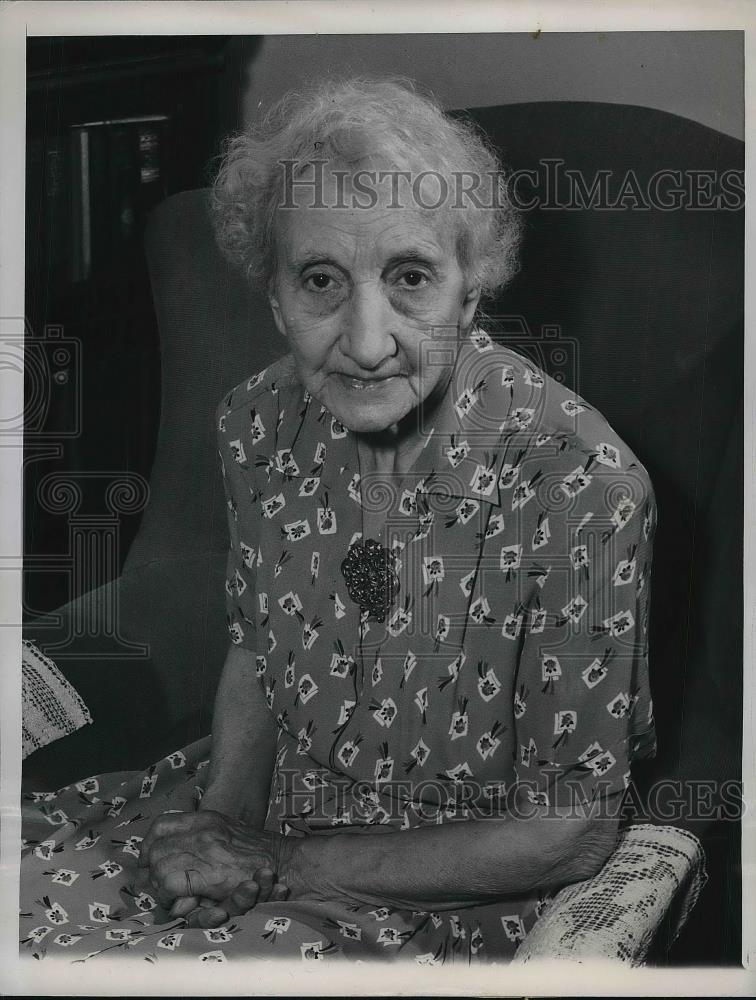 1949 Press Photo Mrs. Laura Elizabeth Fischer of Chicago - Historic Images