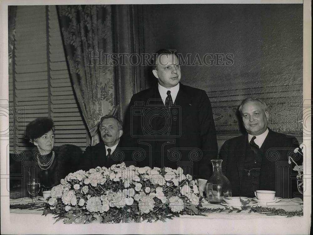 1938 Press Photo Clark Eichelberger speaking at League of Nations meeting - Historic Images