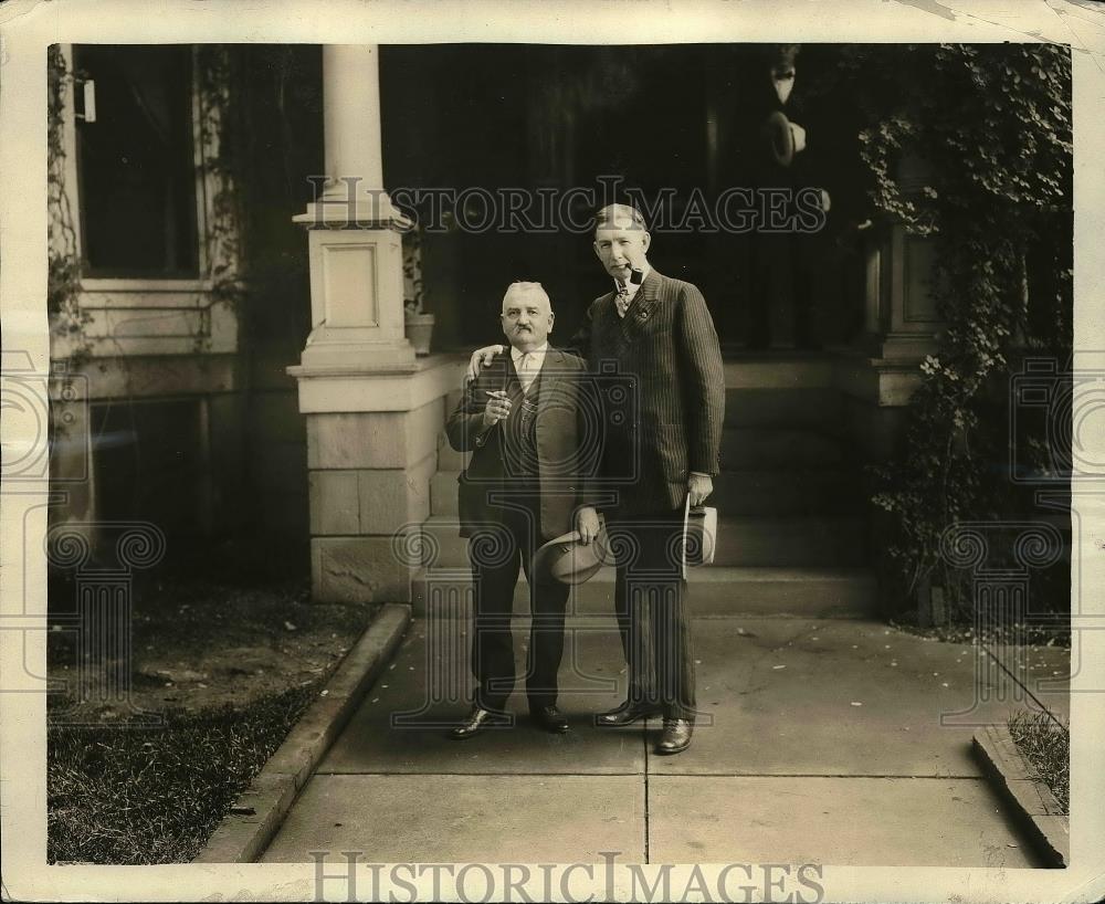 1925 Press Photo Charles Dawes And Harry Butler Of Delta Upsilon Fraternity - Historic Images