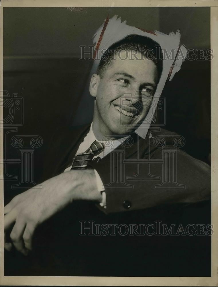 1935 Press Photo Mandeville Zengel, accused killer of Dr. J.W. Beure of Chicago. - Historic Images