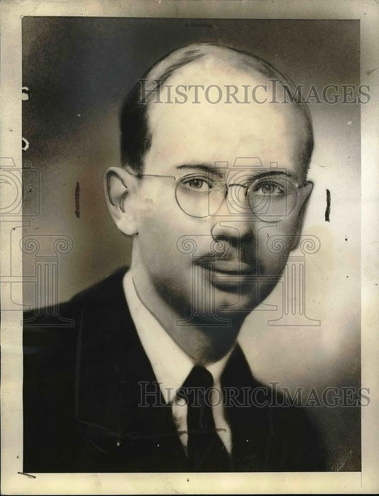 1939 Press Photo John Jernegan, vice consul in Barcelona, protests U.S. interest - Historic Images