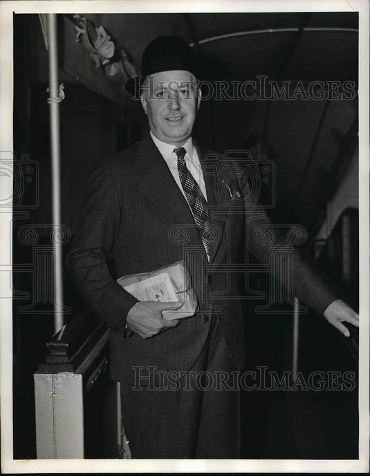 1939 Press Photo Francois Tessan, French Deputy on S.S. Isle De France - Historic Images