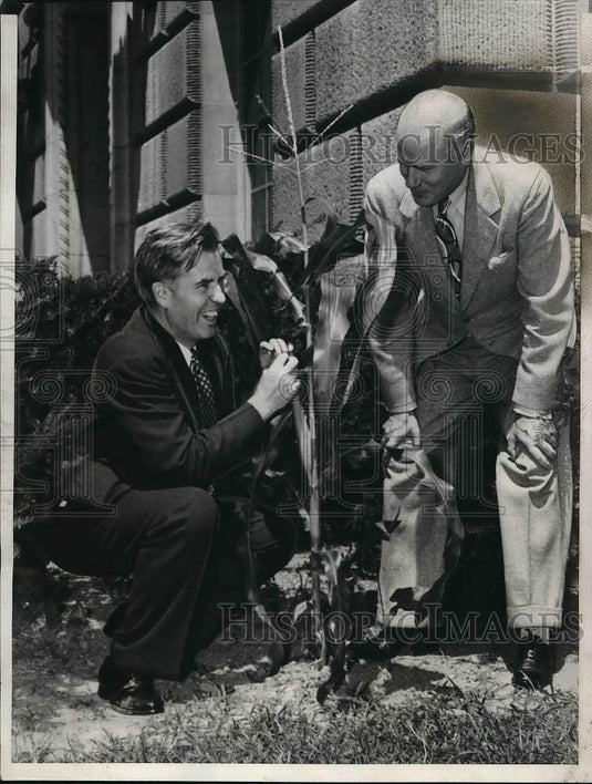 1940 Press Photo Sec. Henry Wallace, Robert Hinckley, Assistant Sec. of Commerce - Historic Images