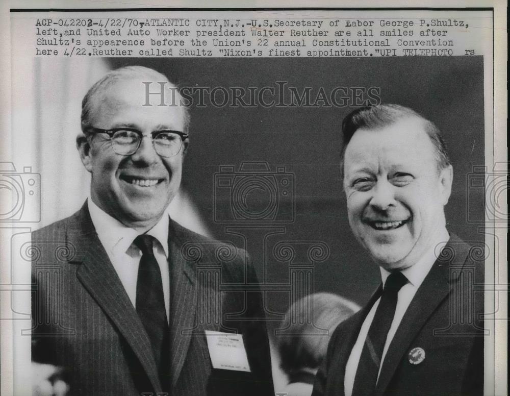 1970 Press Photo U. S. Sec. of Labor George Schultz, UAW Pres. W. Reuther - Historic Images