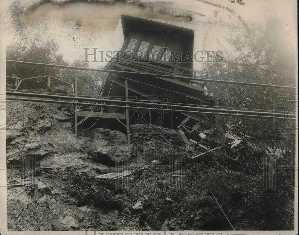 1927 Press Photo Mountain residence after storm in California Flood - Historic Images