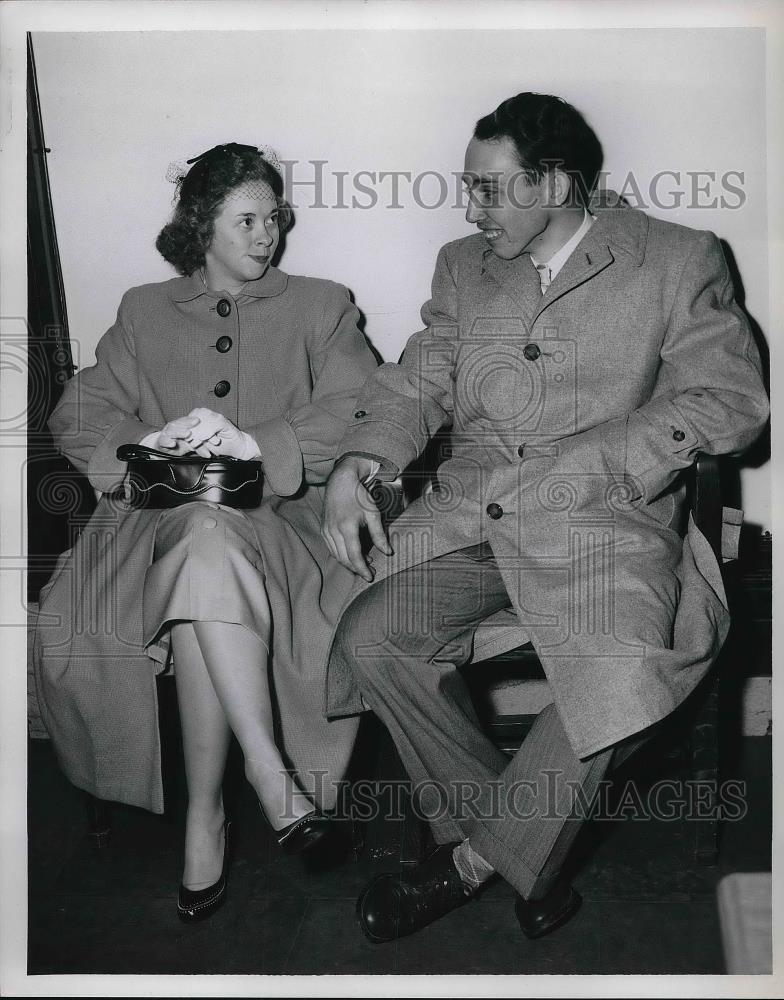 1955 Press Photo Cecil and Linda Smith - neb21445 - Historic Images