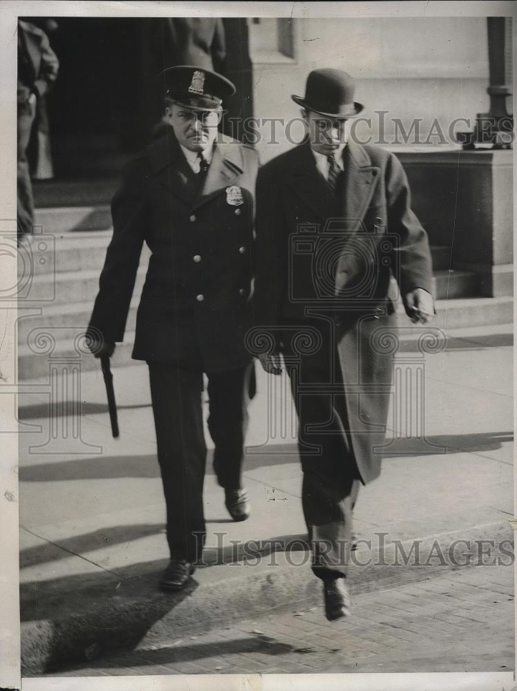 1931 Press Photo William Paddy after being questioned by police - neb07969 - Historic Images