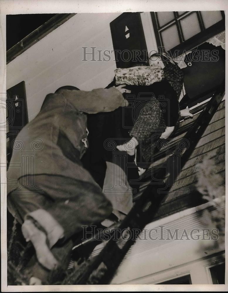 George Whitlock Carries Daughter Alice From Flaming Home 1938 Vintage ...