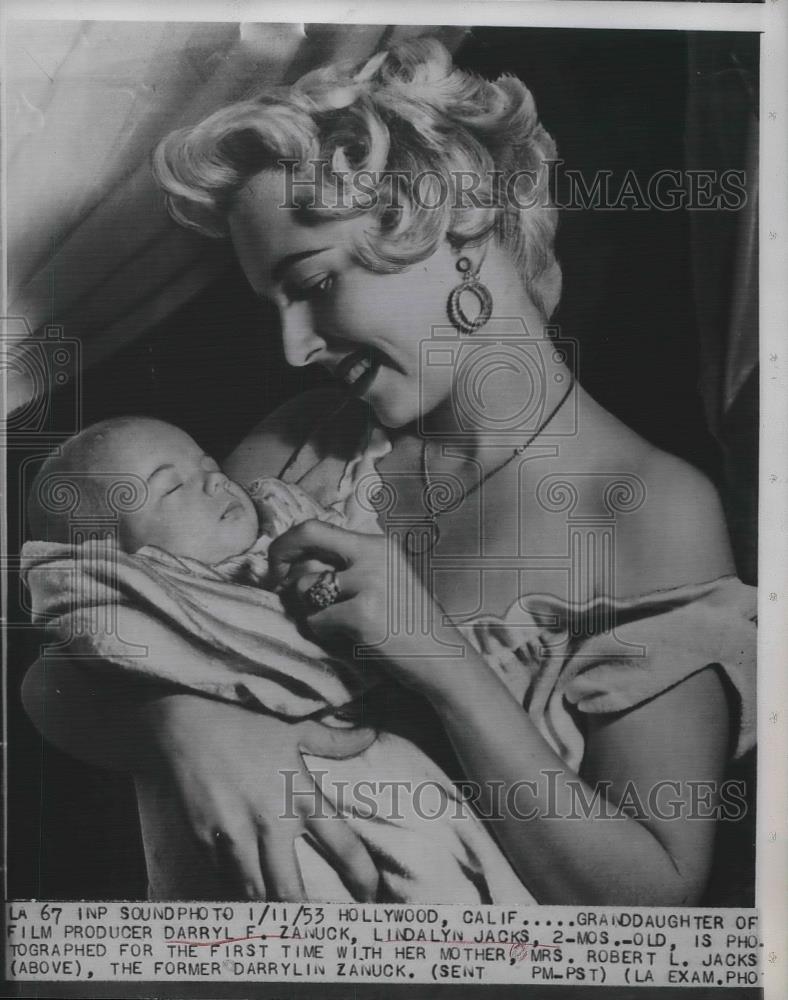 1953 Press Photo Darrylin Zanuck With Newborn Daughter Lindalyn Jacks - Historic Images