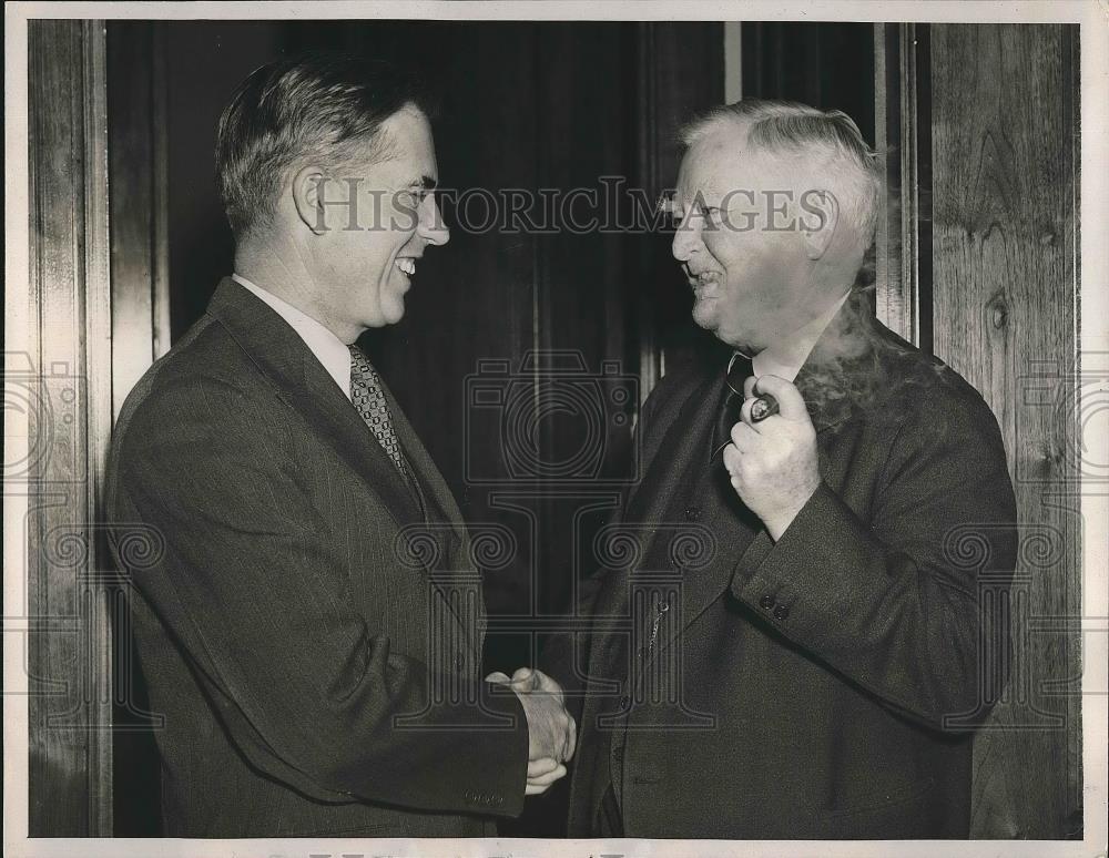 1941 Press Photo Vice President Henry Wallace Greets John Garner Washington D.C. - Historic Images