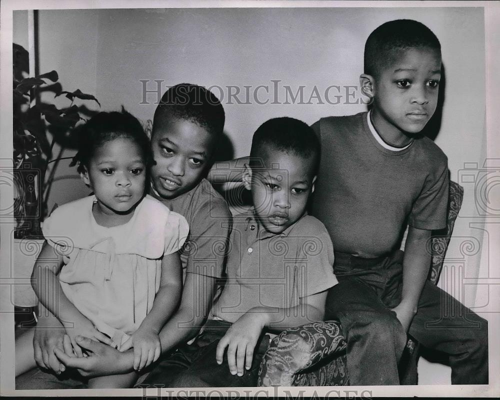 1967 Press Photo Children of slain bus driver Willie J. Jackson - Historic Images