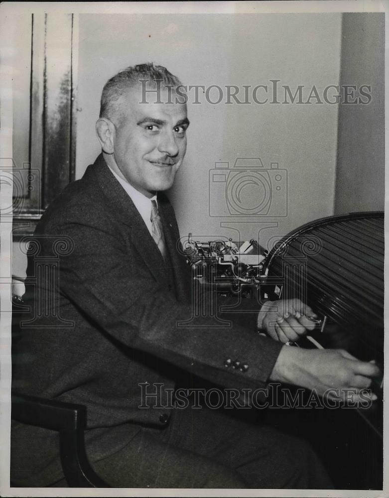 1935 Press Photo Sheriff James T. Flower, Akron, Ohio - Historic Images