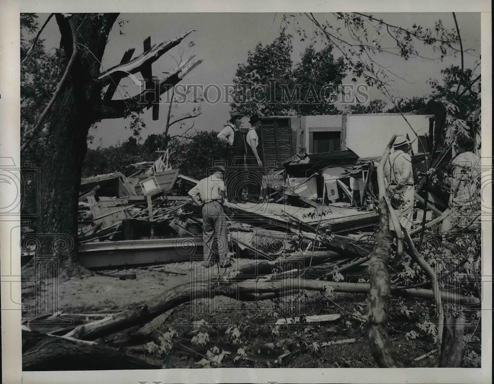 1947 Press Photo Wreckage from a tornado in Excelsior Springs, Mo. - Historic Images