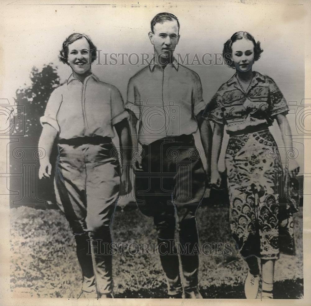 1936 Press Photo Three Accused of Tarring &amp; Feathering Individual - Historic Images