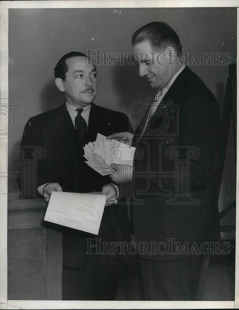 1935 Press Photo Municipal Judge Edward Brand Dismisses Student Parking Tickets - Historic Images