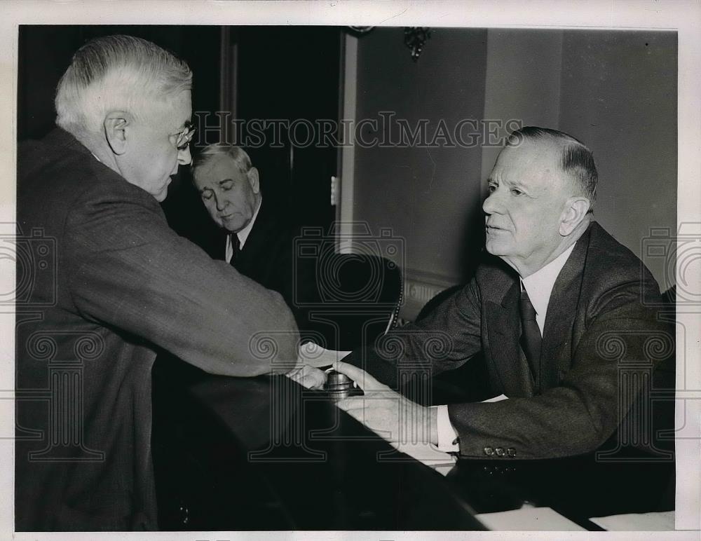 1939 Press Photo Jesse Jones, Rep. Henry B. Steagall, House Committee - Historic Images