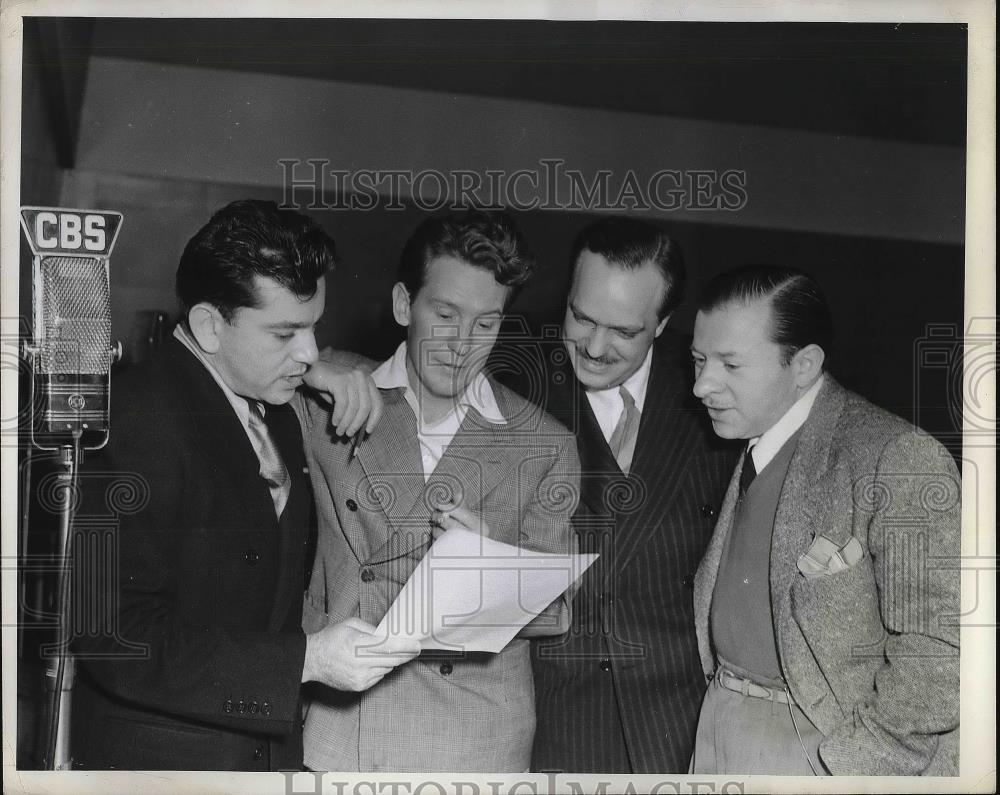 1941 Press Photo Reis, Meridith, Stevens, &amp; Vanda with &quot;Free Company&quot; Production - Historic Images