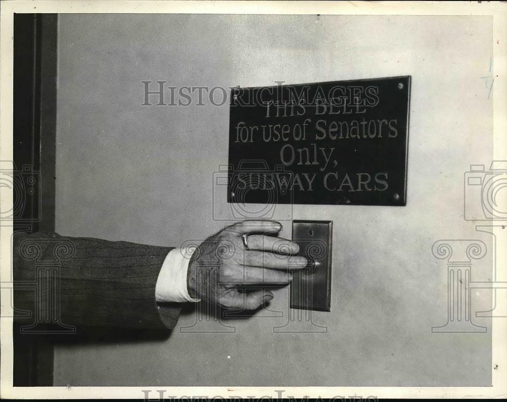 Press Photo Bell for Senator Use for Subway Car - Historic Images