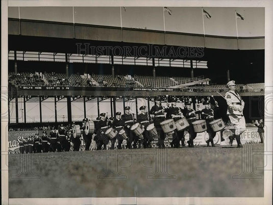 1937 Press Photo Chicago band Legion Championships Polo Grounds New York - Historic Images
