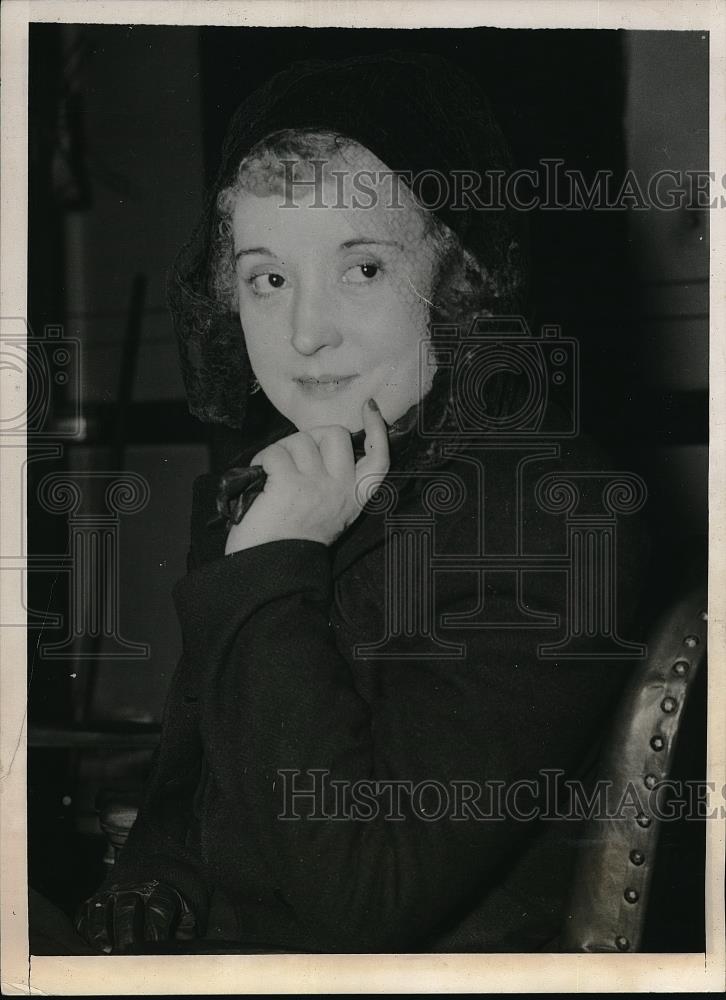 1941 Press Photo Ruth Jacobson charged in Chicago Court that she sought decree - Historic Images