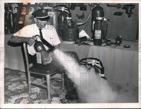 1961 Press Photo Lt. James Parady, Fire Dept. Safety Council Conference - Historic Images