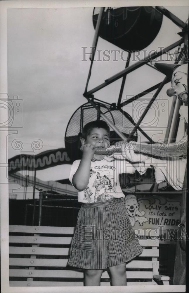 1956 Press Photo John E Davis Candidate for Governor of N Dakota - Historic Images