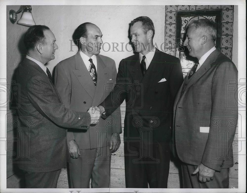 1950 Press Photo Dan Jesse, Jordan Olivar, Bud Wilkinson, Lloyd Jordan Meet at - Historic Images