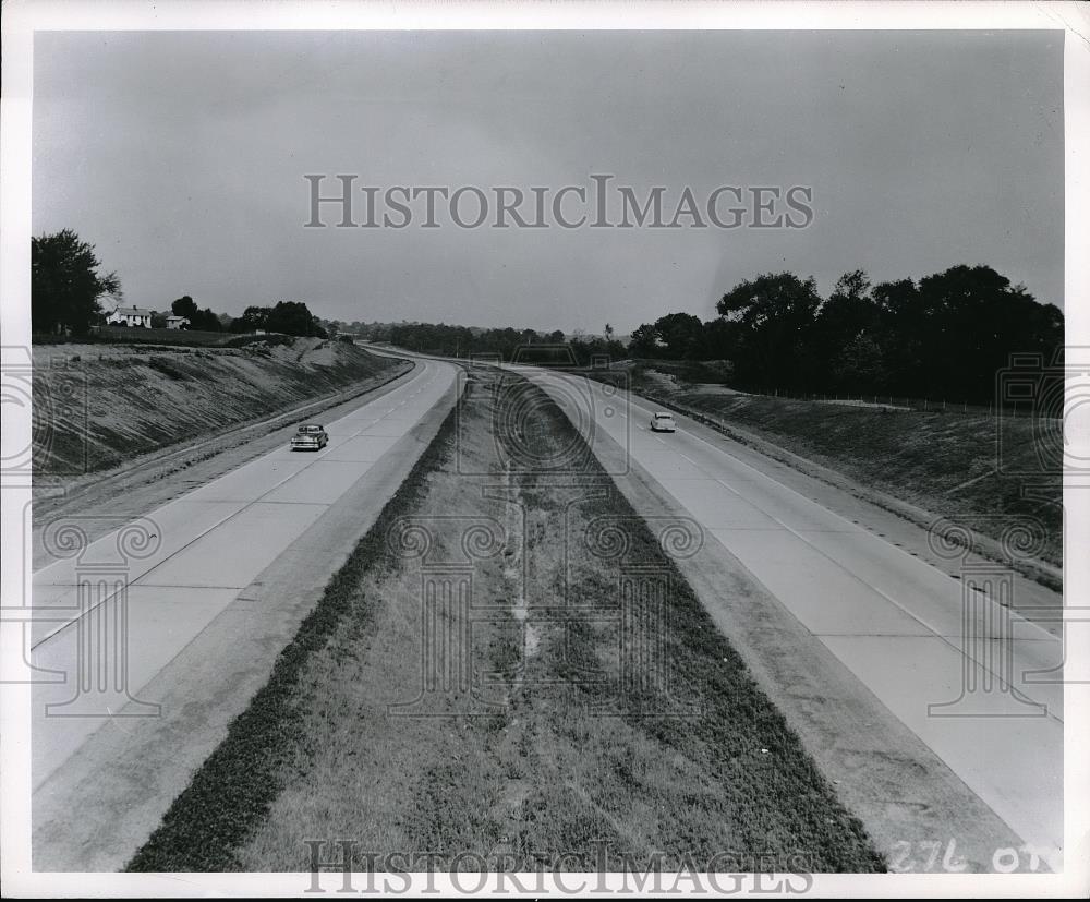 1955 Press Photo Typical Section of Ohio Turnpike - Historic Images