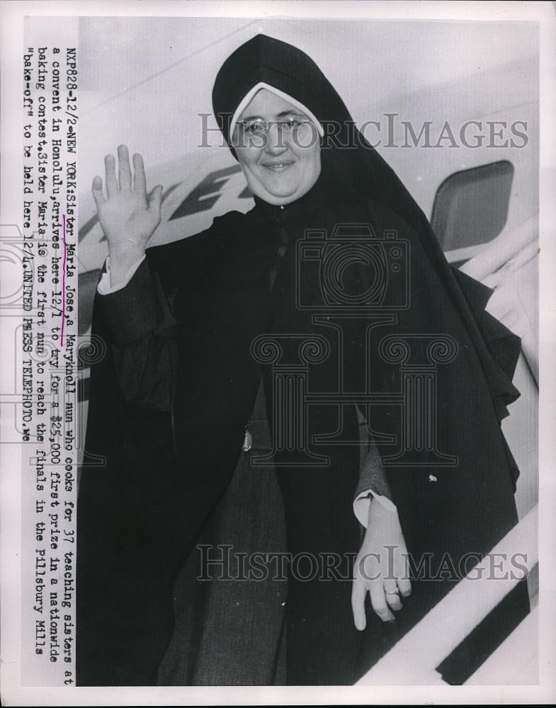 1953 Press Photo Sister Maria Jose Marykoll nun - Historic Images