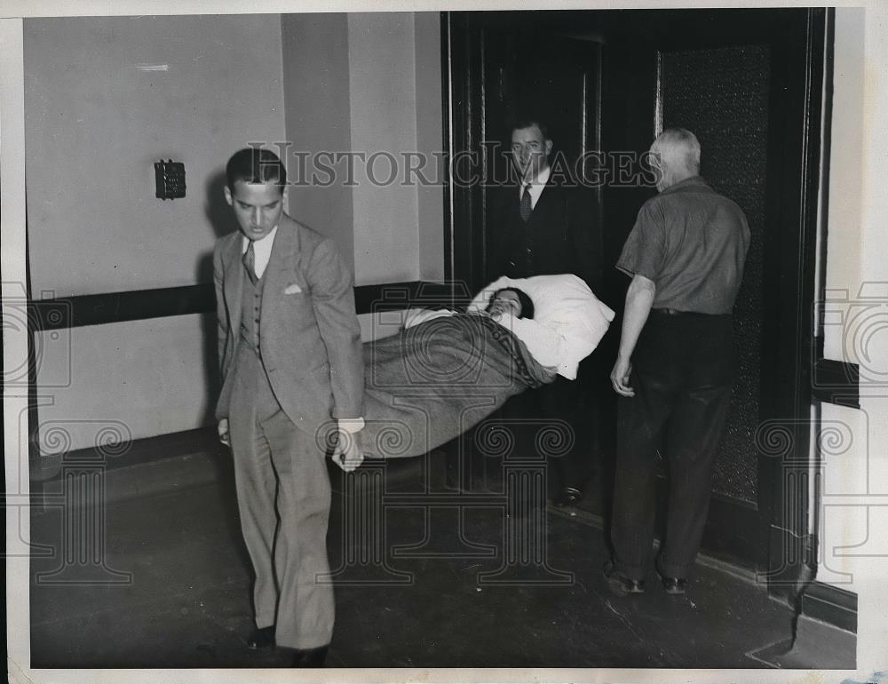 1933 Press Photo Mrs. Mary Donohue Carried on Stretcher to Court in Brooklyn - Historic Images