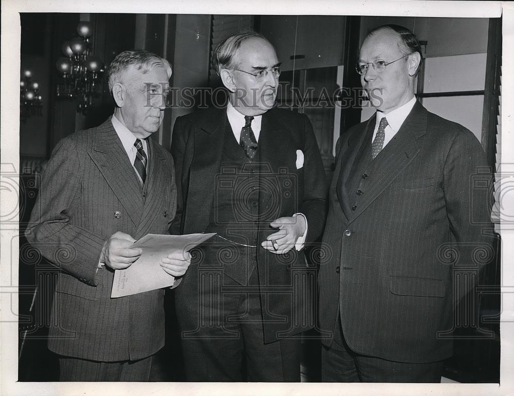 1944 Press Photo Senator Wallace H. White Jr. Senator Arthur H. Vandenberg, Sen. - Historic Images