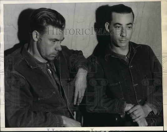 1935 Press Photo Carl & Olin Whitaker Taken into Custody - Historic Images