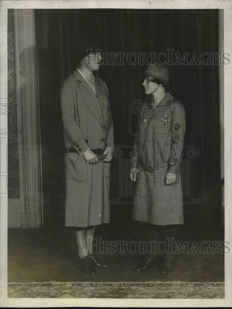 1927 Press Photo Mrs Giles Whiting of Girl Scout Convention - Historic Images