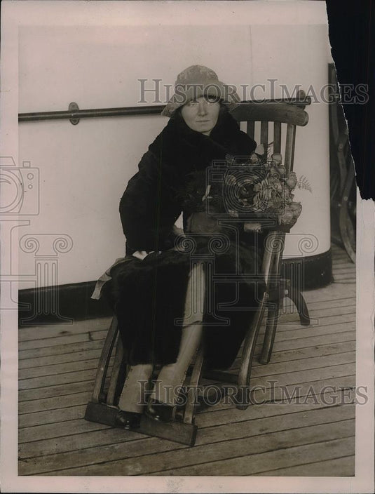 1922 Press Photo Mary Tumulty, daughter of secy. to Pres. Wilson, on SS Majestic - Historic Images