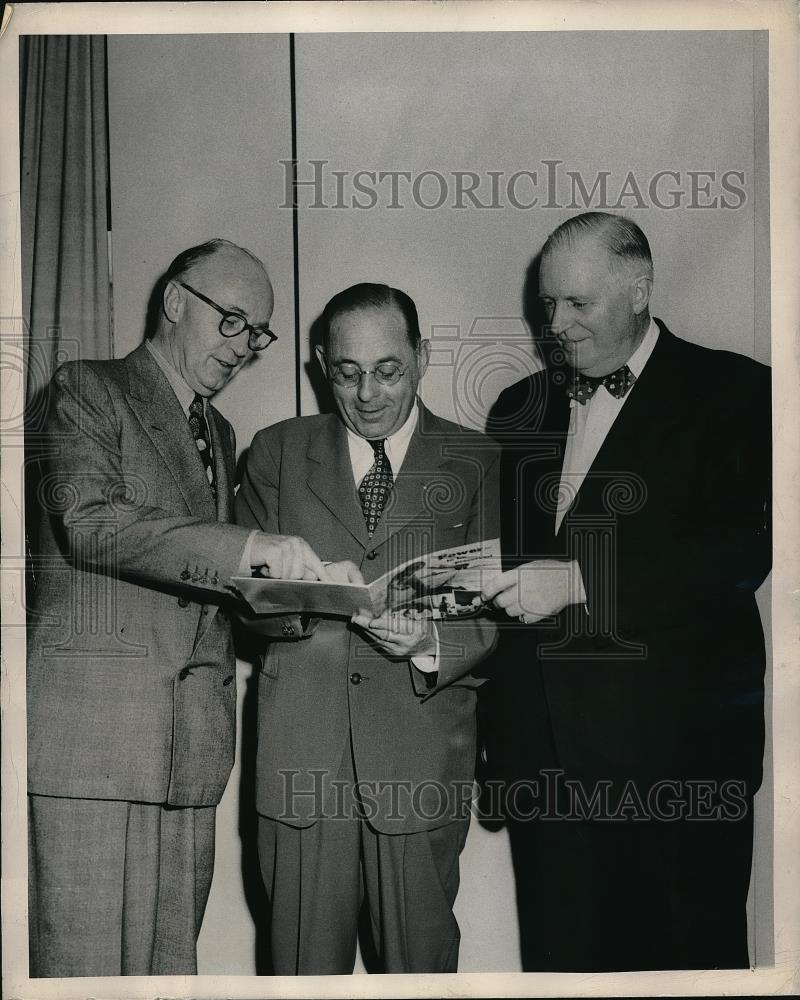 1950 Press Photo Arthritis Foundation, Floyd Odlum, Sid Weinberg,Wm Holmes - Historic Images